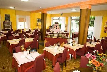 Tamanaco Hotel 2*